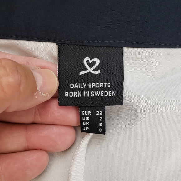 Daily Sports Born in Sweden Navy skort size 2 - Picture 6 of 10